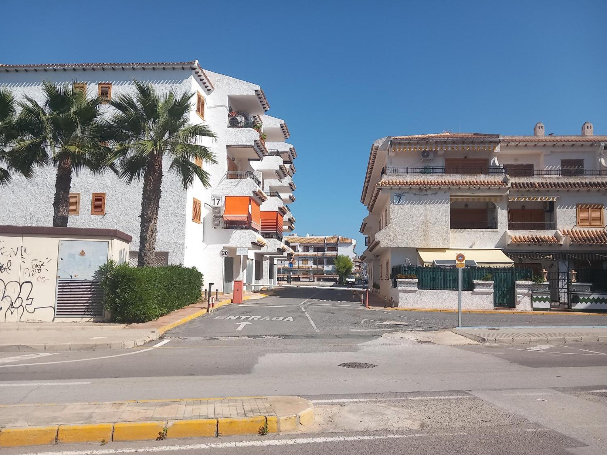 Apartamento Santa Pola, En Playa Del Tamarit Con Piscina. Bagian luar foto
