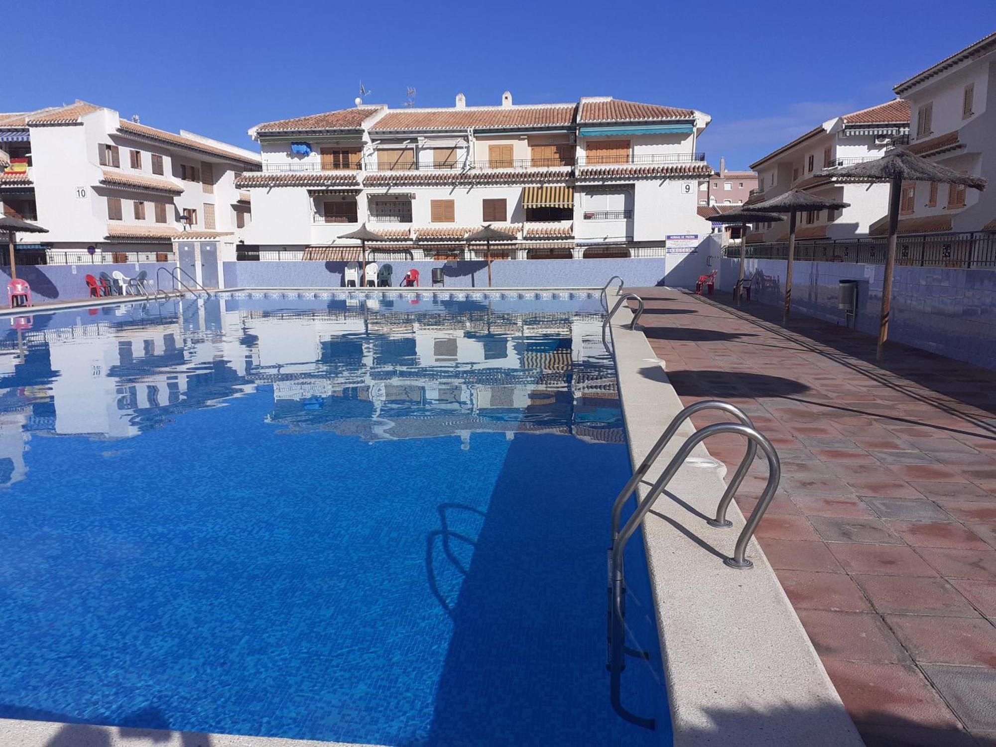 Apartamento Santa Pola, En Playa Del Tamarit Con Piscina. Bagian luar foto